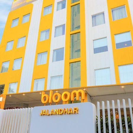 Bloom Hotel - Jalandhar Esterno foto