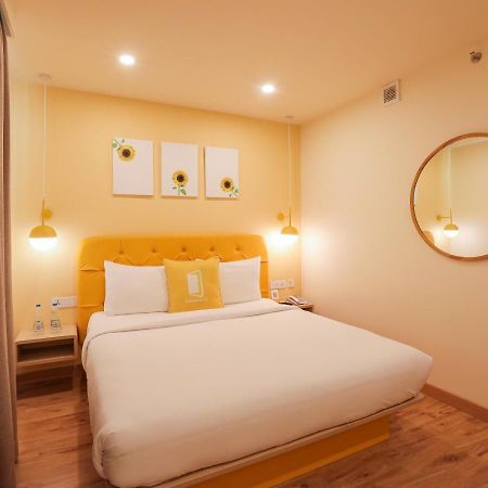 Bloom Hotel - Jalandhar Esterno foto