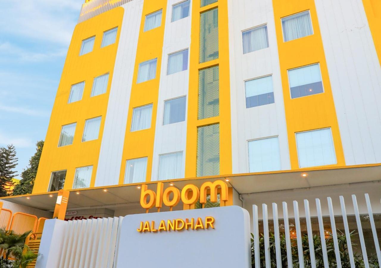 Bloom Hotel - Jalandhar Esterno foto