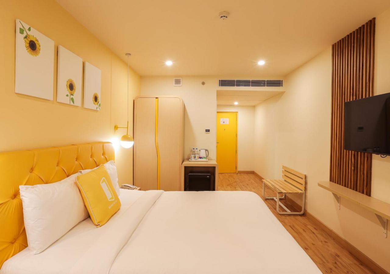 Bloom Hotel - Jalandhar Esterno foto